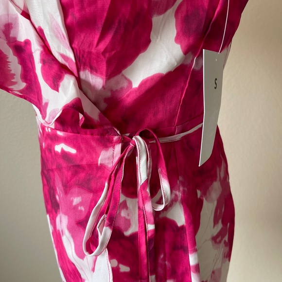LUXXEL Floral Mini Wrap Dress SMALL - Picture 5 of 7